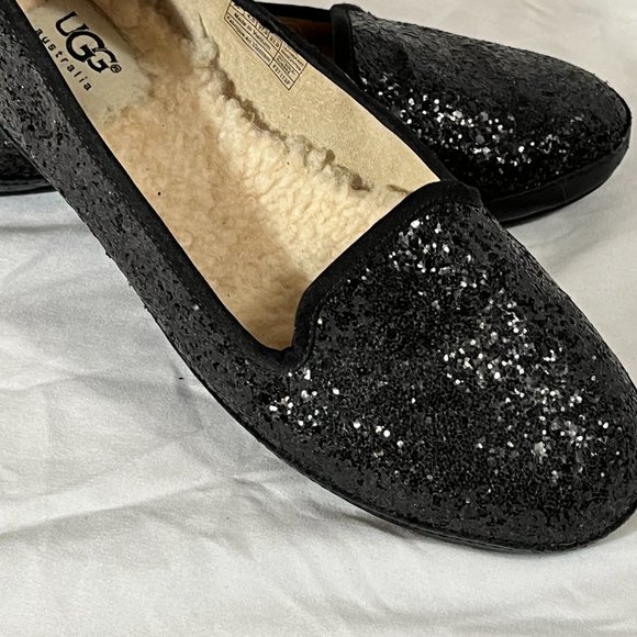 Uggs Women's Size 6 Excellent Condition Black Sequence - Picture 1 of 10